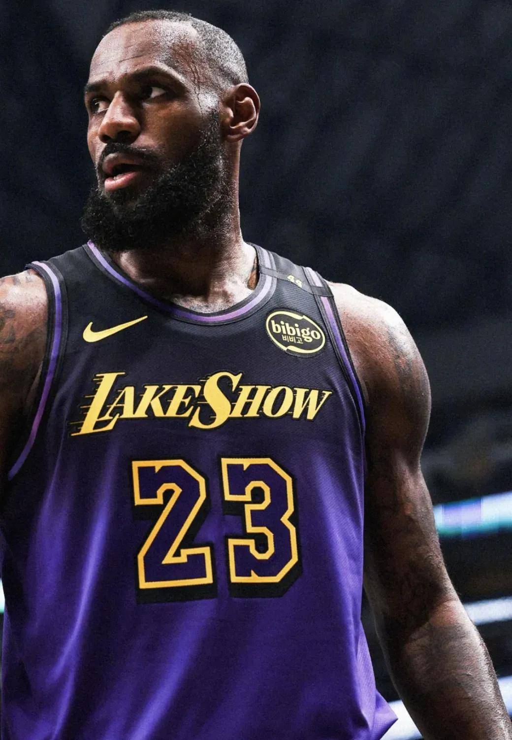 Stein：快船始终拒绝任何关于球队中锋祖巴茨的交易谈判（Stein：快船对中锋祖巴茨的任何交易讨论一概回绝）