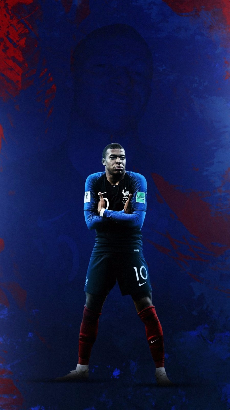 法兰克福在德甲稳居上游（法兰克福牢牢占据德甲前列）