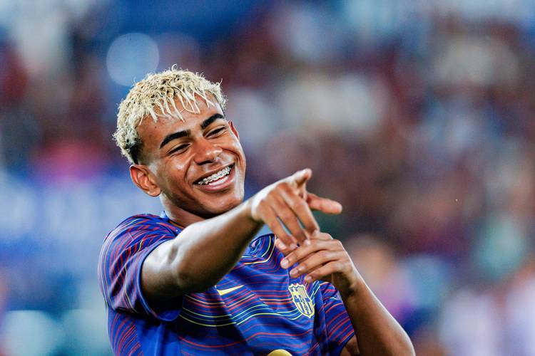 中超赛报：上海申花主场战胜武汉三镇＂,（中超战报：申花坐镇主场力克武汉三镇）