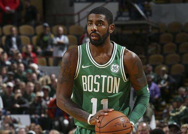 阮奇龙庆祝冲超：美好的一个赛季，一起期待2026新的挑战（阮奇龙庆贺升超：美妙赛季收官，携手期待2026年新挑战）