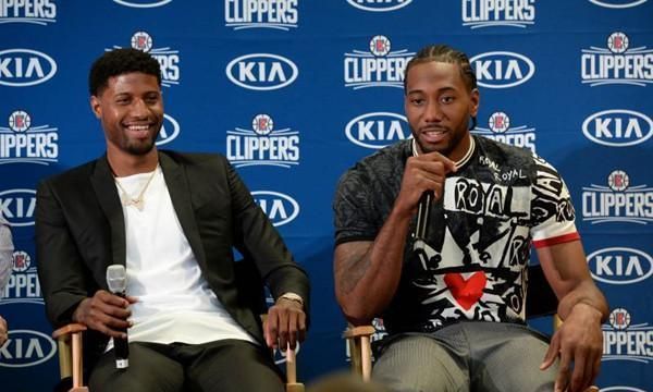 官方：美因茨主帅亨里克森下课；球队积6分排名德甲垫底（官方：美因茨解雇主帅亨里克森，球队仅6分暂列德甲末位）