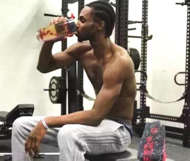 泽林斯基：如果这都能判点球，那所有的接触都是点球（泽林斯基：要是这种也判点，每次接触不都成点球了）