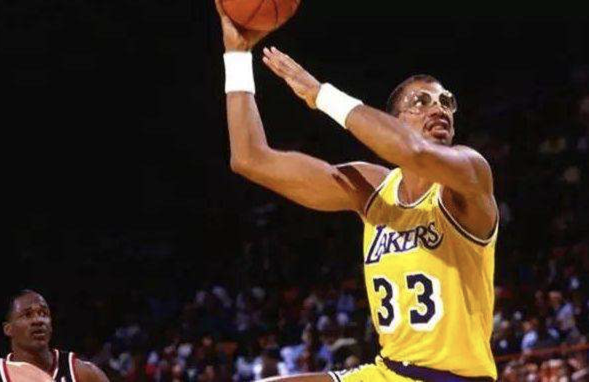 麦克阿瑟FCvs大埔亚冠赛前为香港大埔火灾遇难者...（亚冠前瞻：麦克阿瑟FC对阵大埔，赛前向香港大埔火灾遇难者致哀）