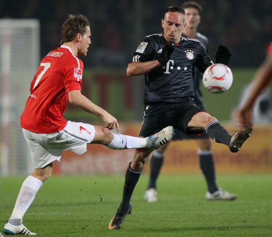 赵云忠诚度80，请求加入我军，收于麾下还是赶走？（赵云忠诚度80来投，我军该收编还是拒之门外？）