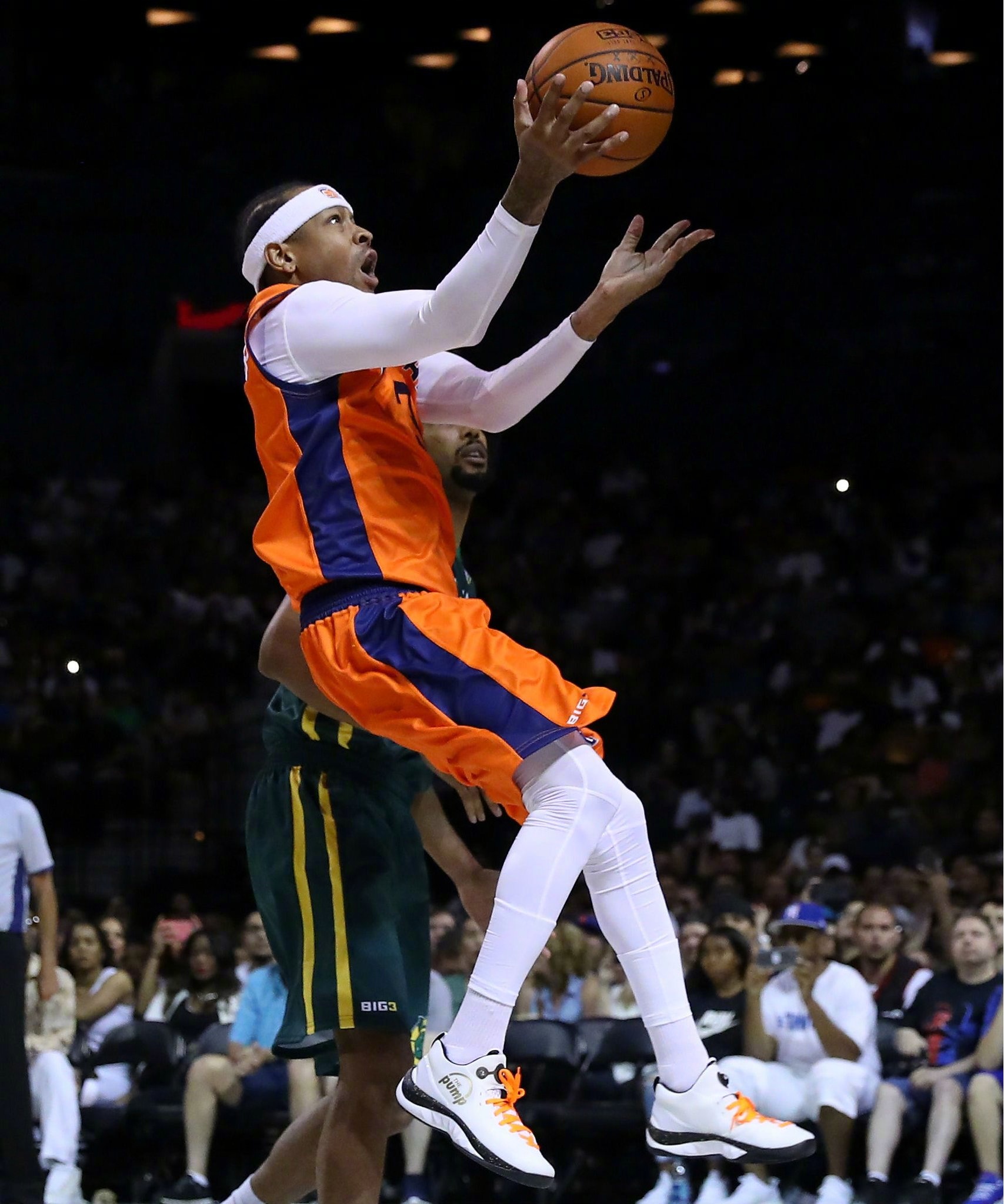 可圈可点！新疆外援纳托尔12中7贡献20分5篮板2助攻（表现抢眼！新疆外援纳托尔12投7中砍下20分5篮板2助攻）