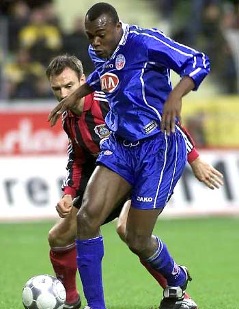 塔奇纳迪：场上有劳塔罗这样的领袖很重要，他是个出色的领袖（塔奇纳迪：拥有劳塔罗这样的场上领袖至关重要，他的领导力十分出色）