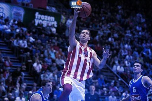 凯恩：2025最难忘时刻？ 当然是赢得德甲 生涯首冠的感觉棒极了（凯恩：2025年最难忘？捧起德甲，生涯首冠的感觉无与伦比）