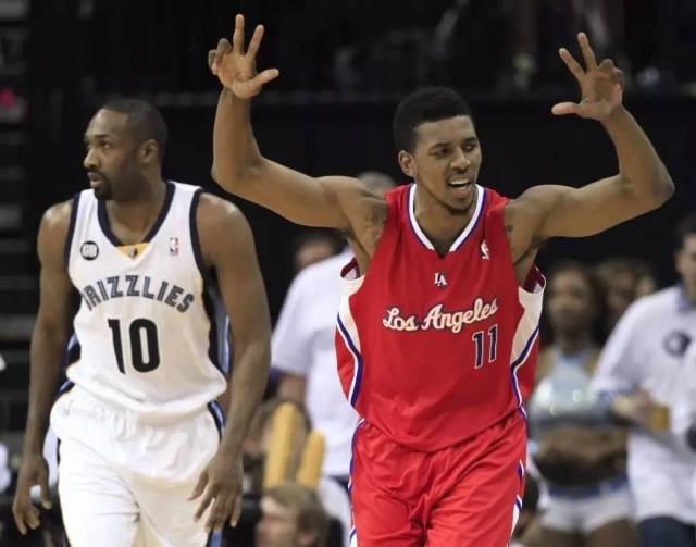 跟队：阿拉巴确定离队吕迪格或去沙特 皇马关注雅奎特 施洛特贝克（队记：阿拉巴确认离队，吕迪格或赴沙特；皇马关注雅奎特与施洛特贝克）