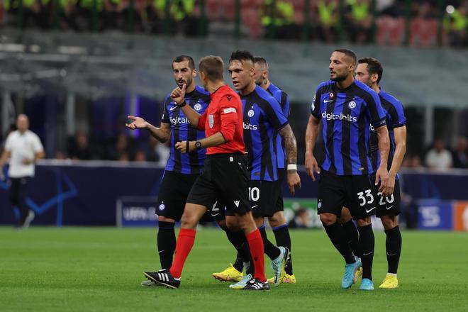 足球世界杯安保升级，启用AI面部识别（足球世界杯加强安保：引入AI人脸识别技术）