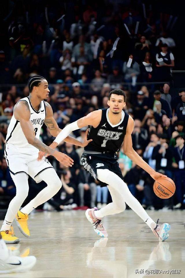 媒体人：青岛西海岸球员徐彬计划留洋，目的地有英国（据媒体人透露，青岛西海岸球员徐彬计划出国踢球，英国或成目的地）