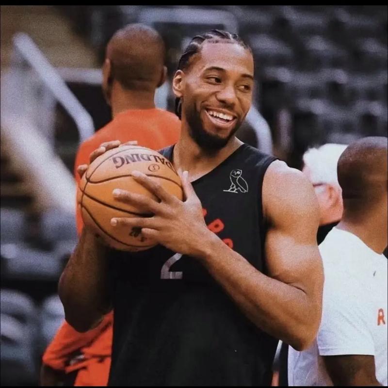 湖北女足历史首次闯入全运会决赛，王霜哭着感叹：太不容易了（湖北女足首进全运会决赛，王霜落泪直言：来之不易）