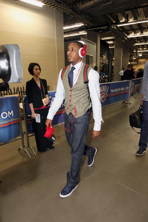 杨鸣谈辽宁男篮新赛季揭幕战：想把最好精神面貌展现给大家（杨鸣：新赛季揭幕战要让辽宁男篮展现最佳精神风貌）