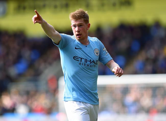 记者：若国足明年热身没惨案或大事故，邵佳一至少干到亚洲杯结束（记者：若国足明年热身赛无惨案或重大意外，邵佳一至少留任至亚洲杯结束）